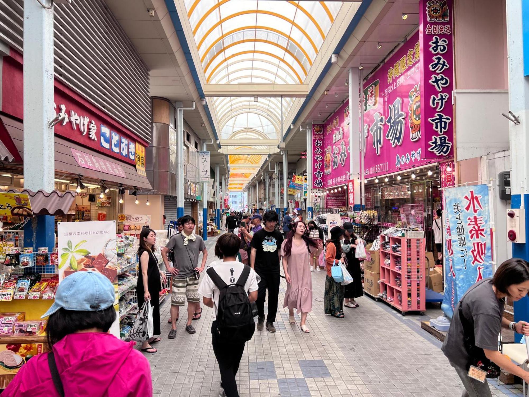 石垣島グループの宿 2216 にじいろ ユーグレナモール内 Ishigaki  Zewnętrze zdjęcie